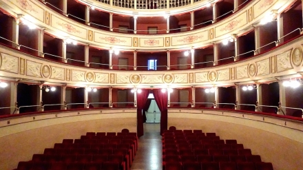 Il teatro di Piermarini - TurismoinAuto.com